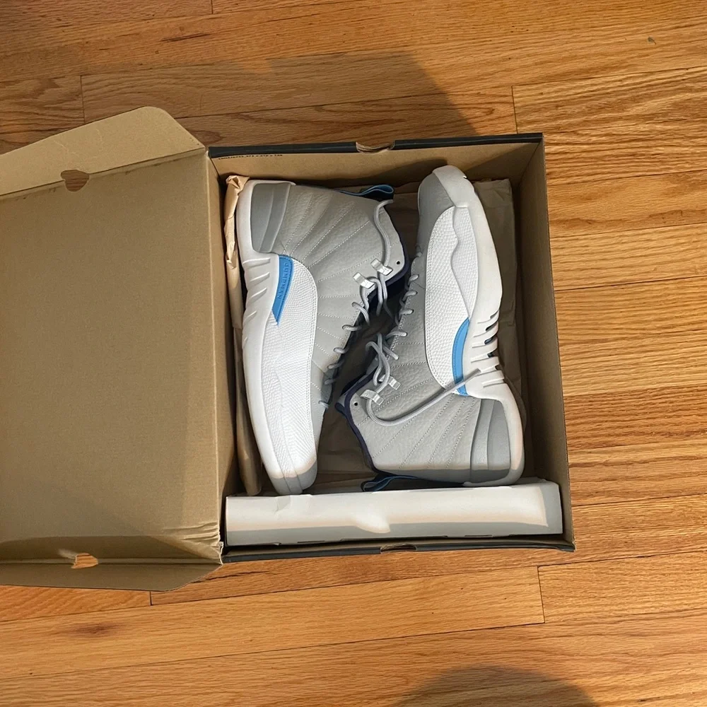 Air Jordan 12 Retro. - Picture 7 of 8
